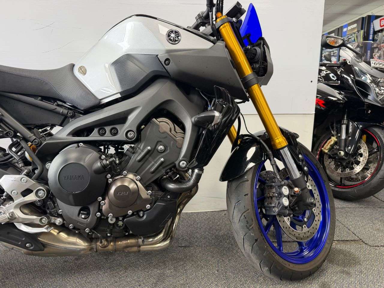 2021 YAMAHA MT-09 2021 YAMAHA MT-09
