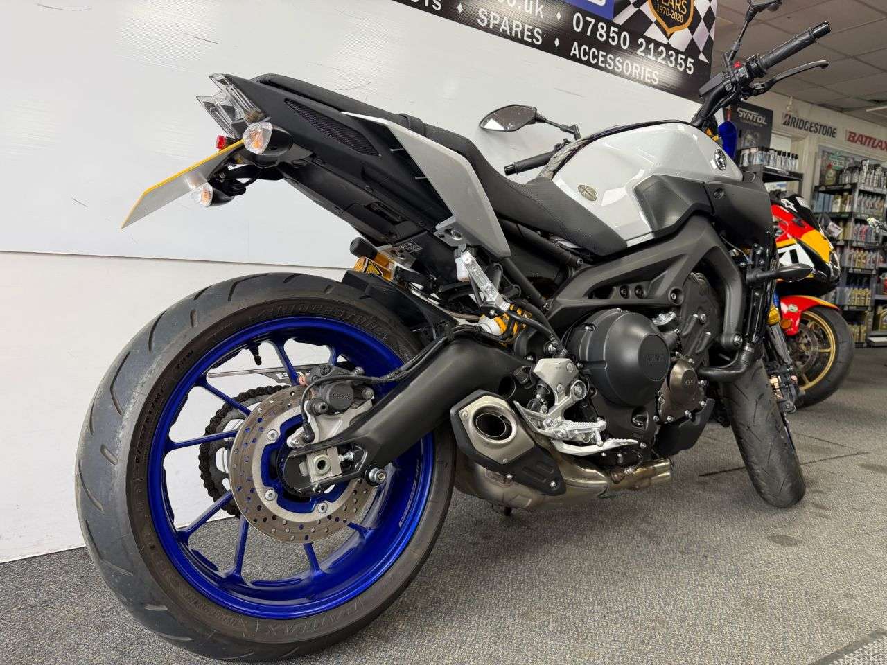 A 2021 YAMAHA MT-09 900 SP Naked Petrol Manual Euro 4 (115 ps) A 2021 YAMAHA MT-09 900 SP Naked Petrol Manual Euro 4 (115 ps)