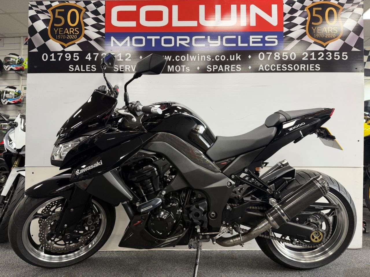 A 2011 KAWASAKI Z1000 1000 Naked Petrol Manual (138 ps) A 2011 KAWASAKI Z1000 1000 Naked Petrol Manual (138 ps)