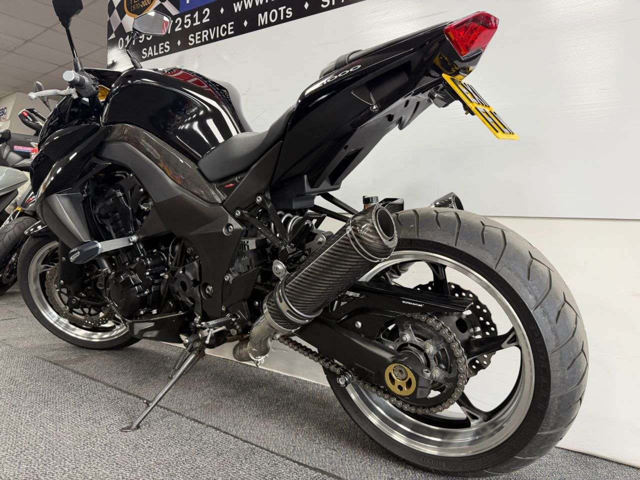 2011 KAWASAKI Z1000 2011 KAWASAKI Z1000