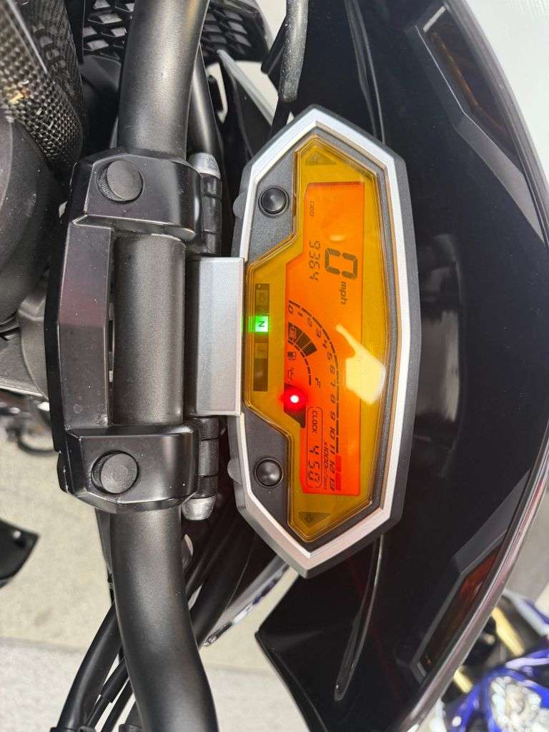 2011 KAWASAKI Z1000 2011 KAWASAKI Z1000