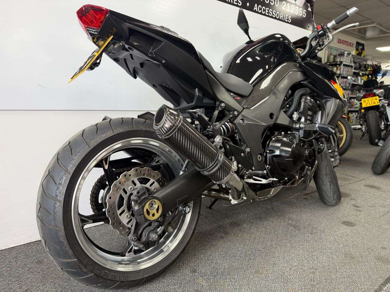 2011 KAWASAKI Z1000 2011 KAWASAKI Z1000