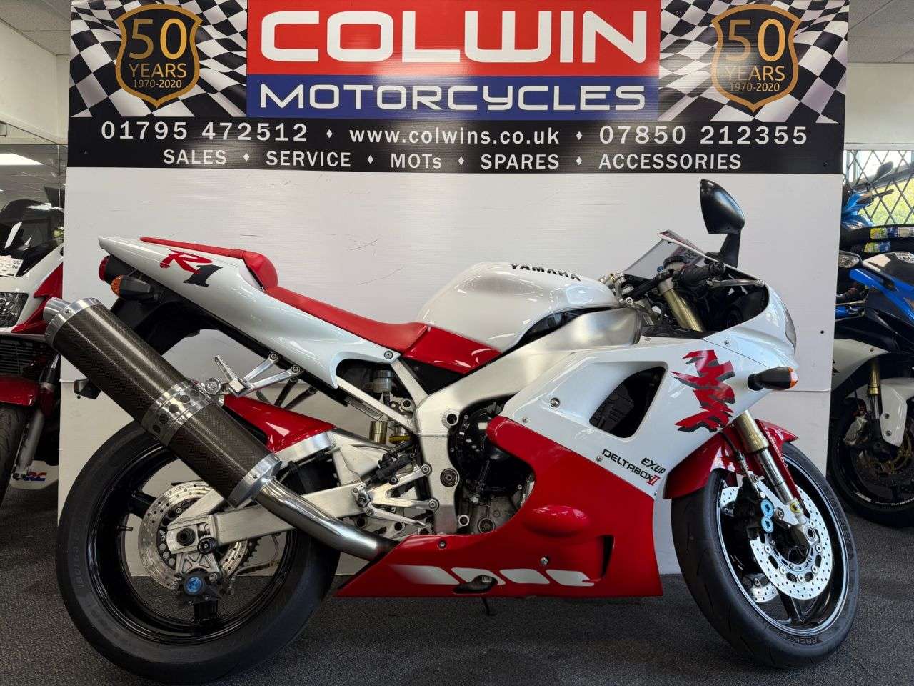A 1998 YAMAHA R1 998cc A 1998 YAMAHA R1 998cc