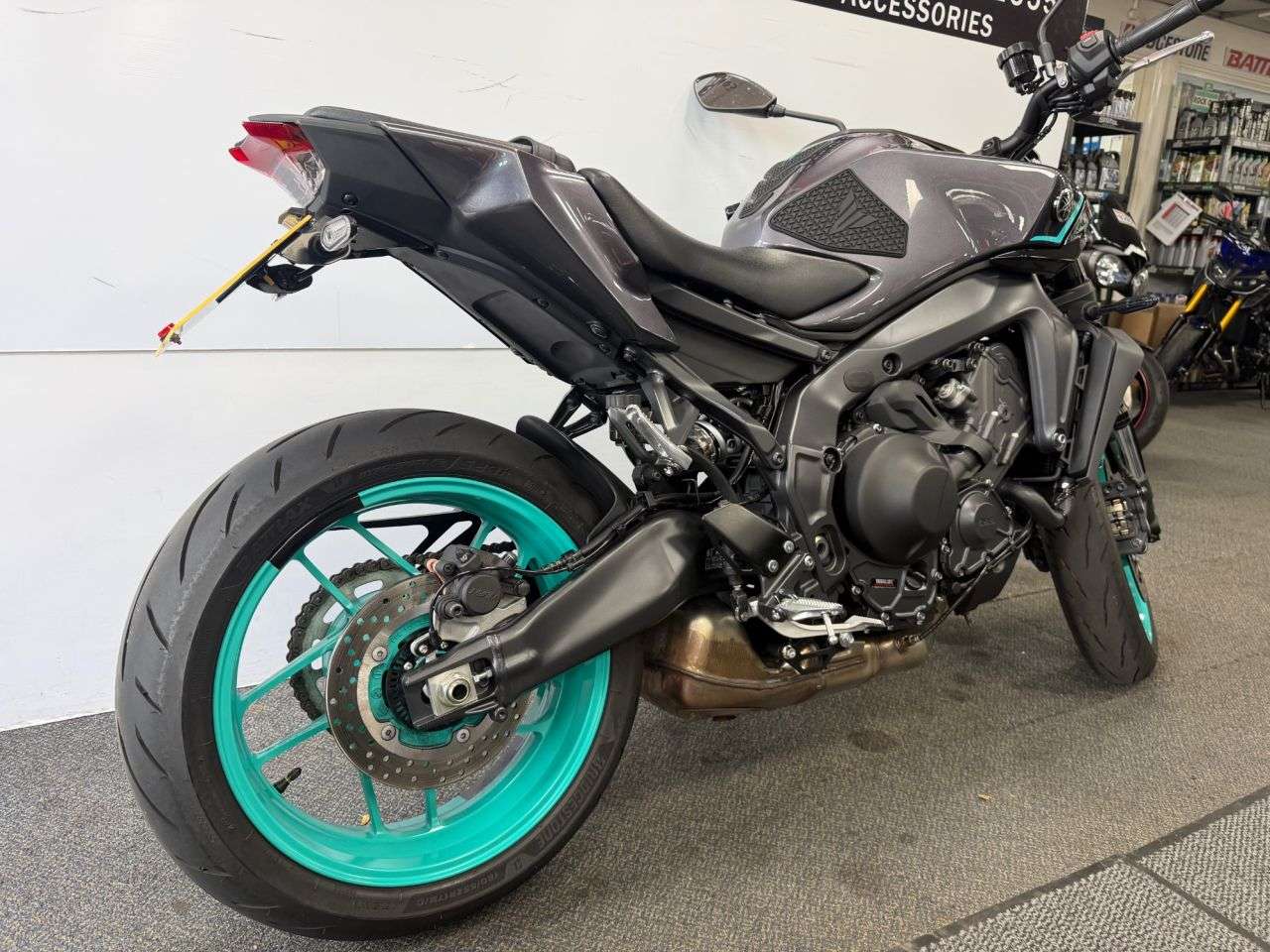 2025 YAMAHA MT-09 2025 YAMAHA MT-09