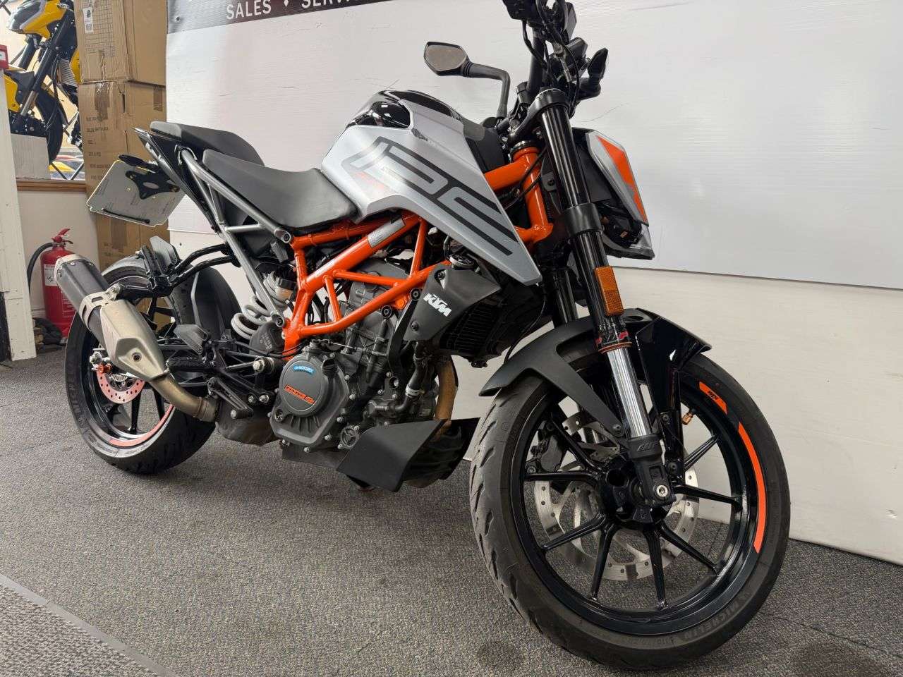 2022 KTM 125 DUKE 2022 KTM 125 DUKE