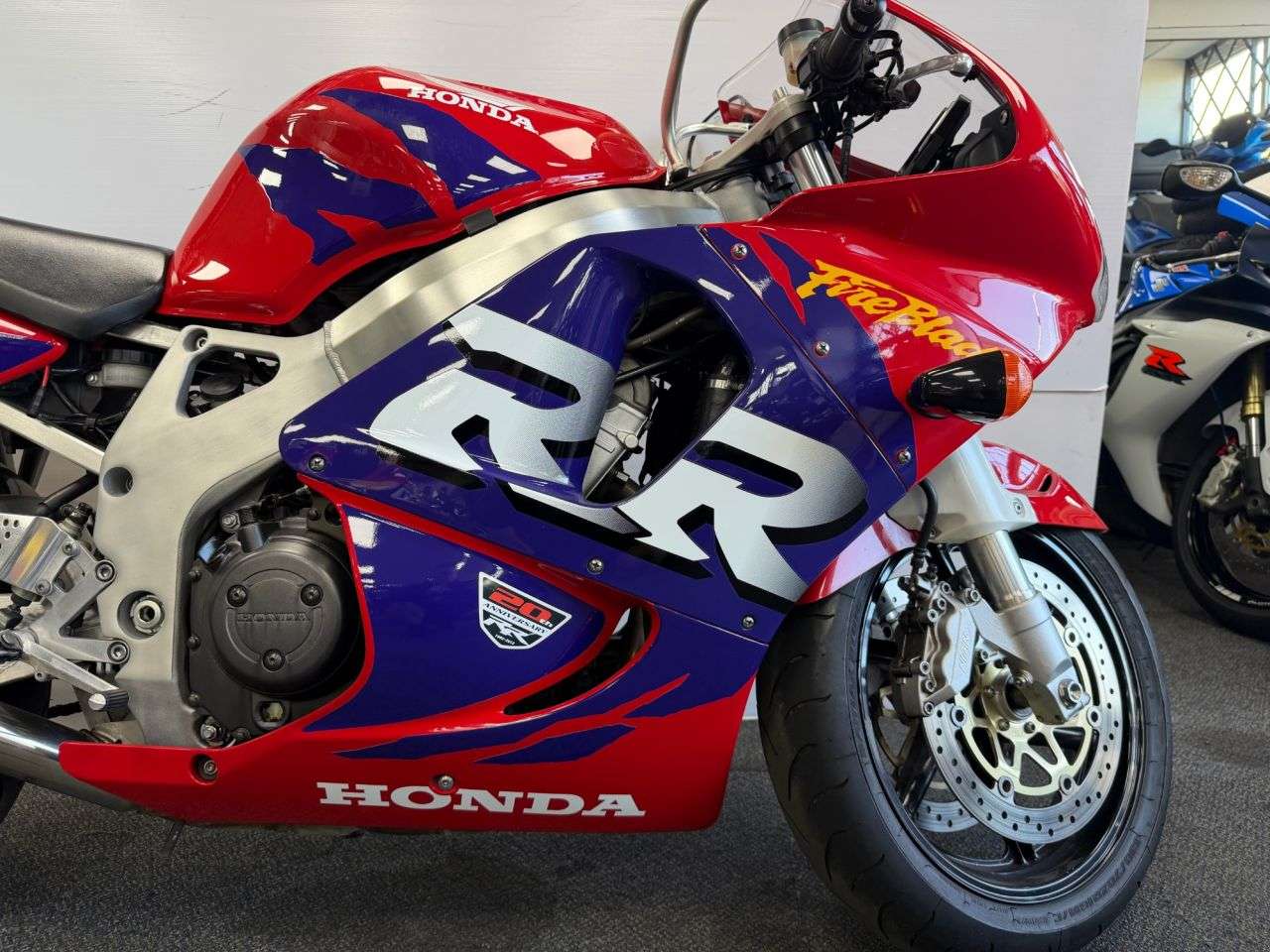 2000 HONDA CBR900RR FIREBLADE 2000 HONDA CBR900RR FIREBLADE