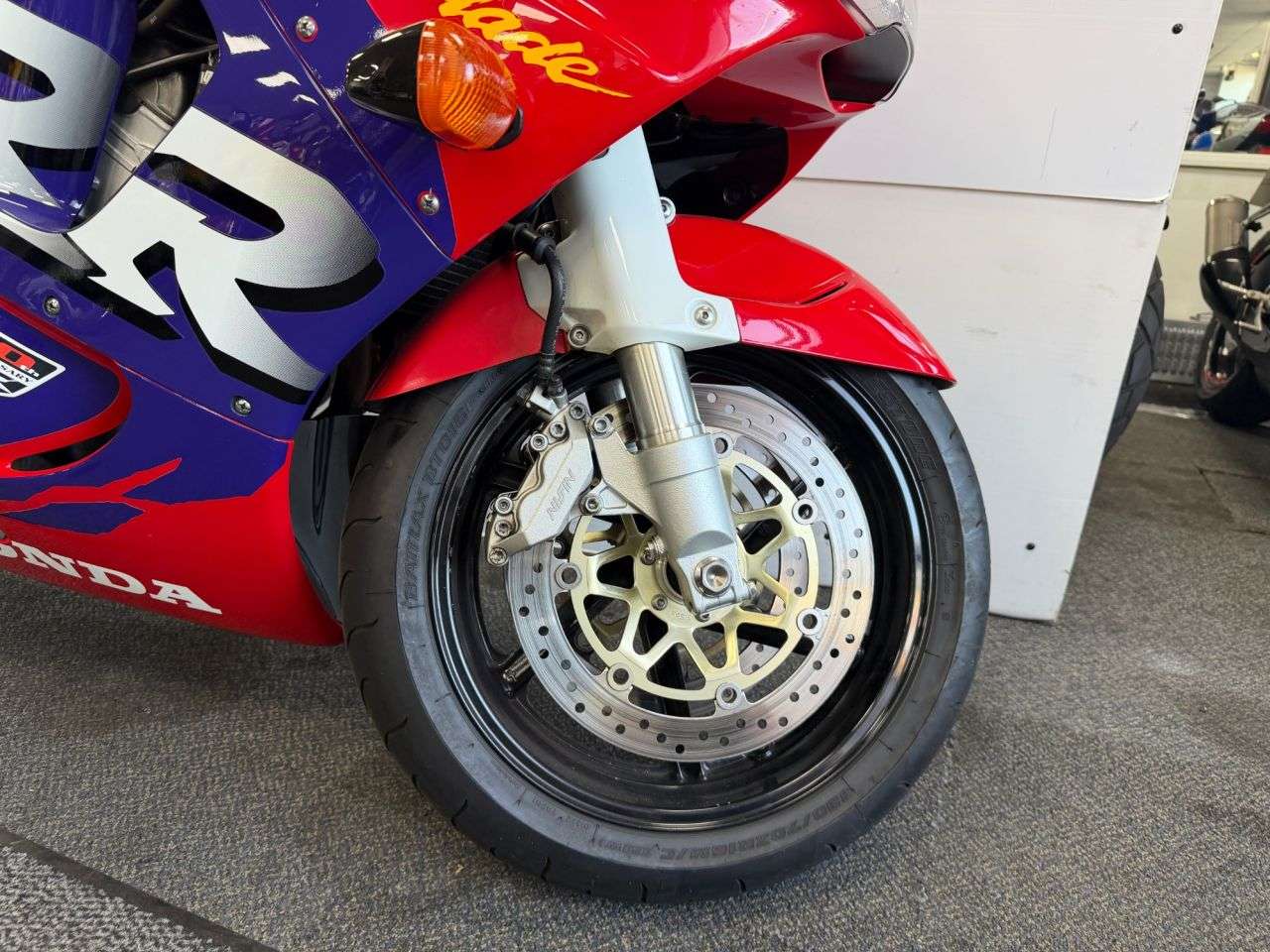 2000 HONDA CBR900RR FIREBLADE 2000 HONDA CBR900RR FIREBLADE