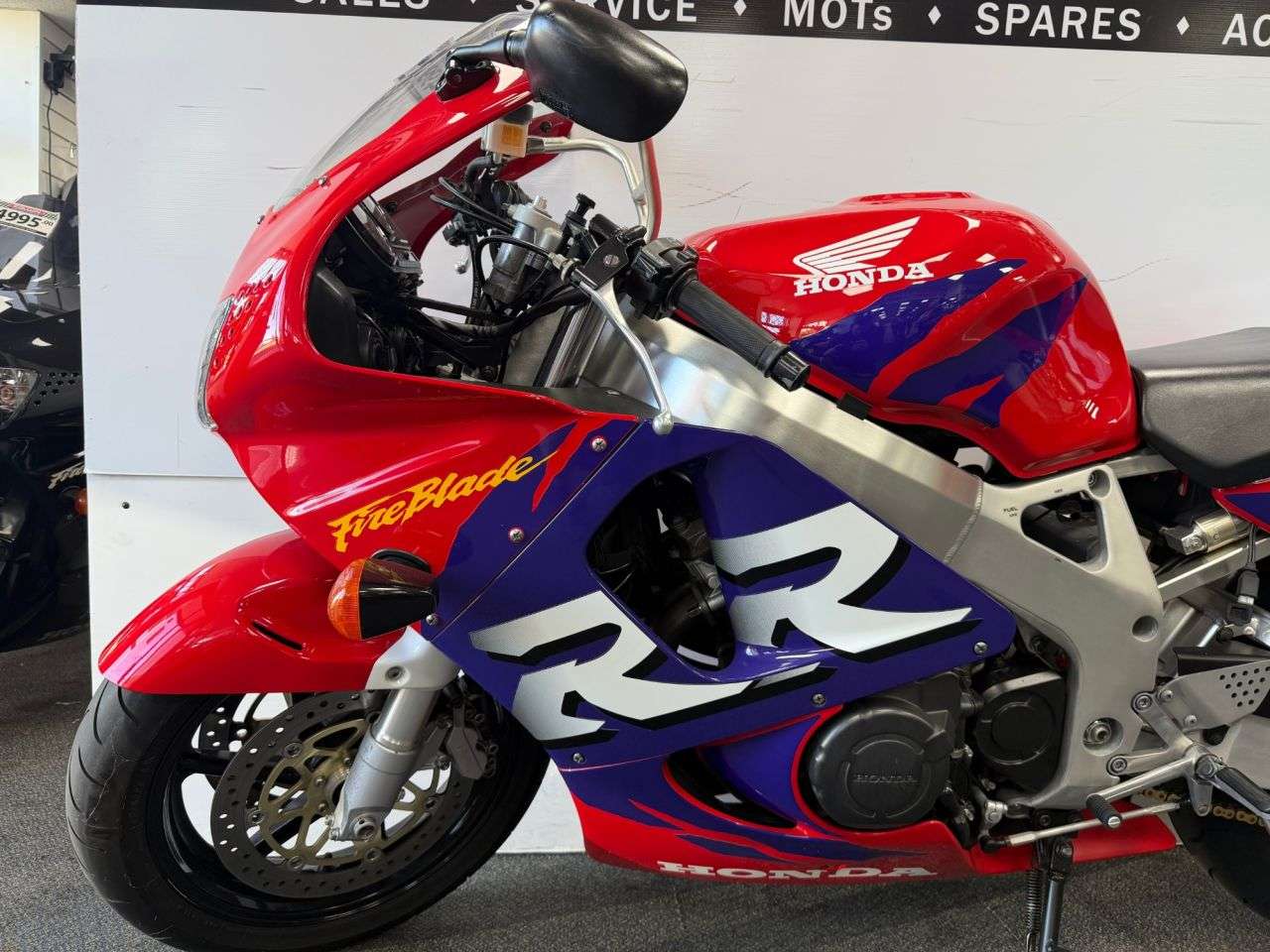 2000 HONDA CBR900RR FIREBLADE 2000 HONDA CBR900RR FIREBLADE