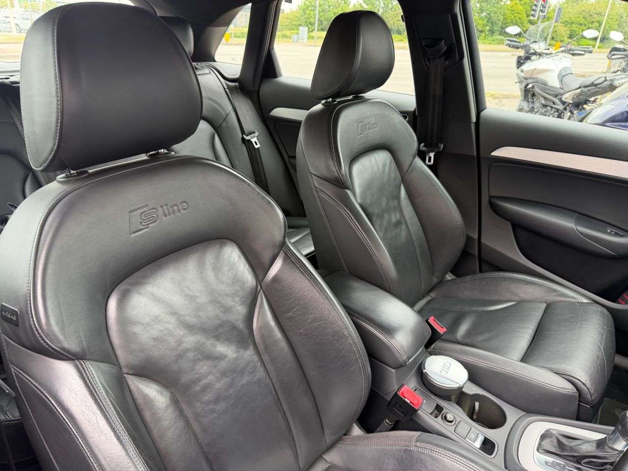 2012 AUDI Q3 2012 AUDI Q3