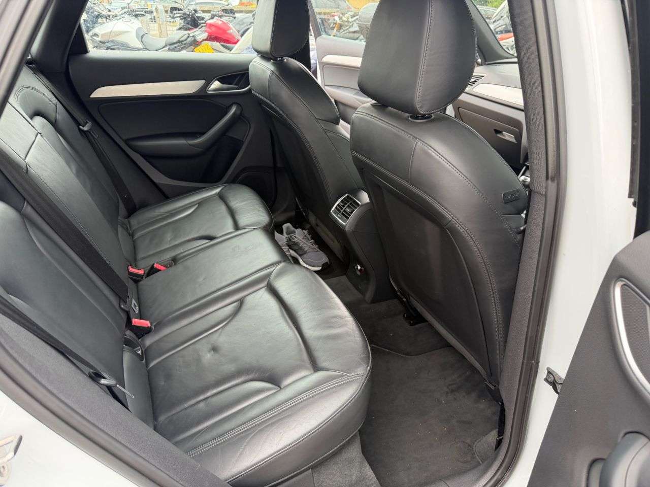 2012 AUDI Q3 2012 AUDI Q3