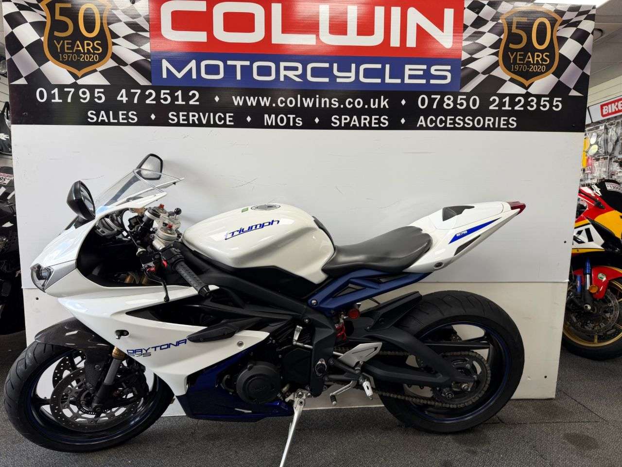 A 2014 TRIUMPH DAYTONA 675 675 Super Sports Petrol Manual O-ring (127 ps) A 2014 TRIUMPH DAYTONA 675 675 Super Sports Petrol Manual O-ring (127 ps)