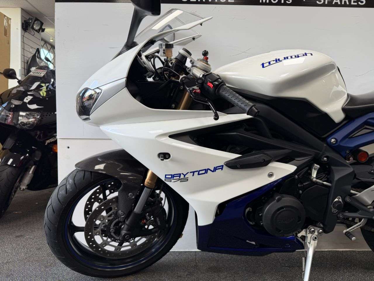 2014 TRIUMPH DAYTONA 675 2014 TRIUMPH DAYTONA 675