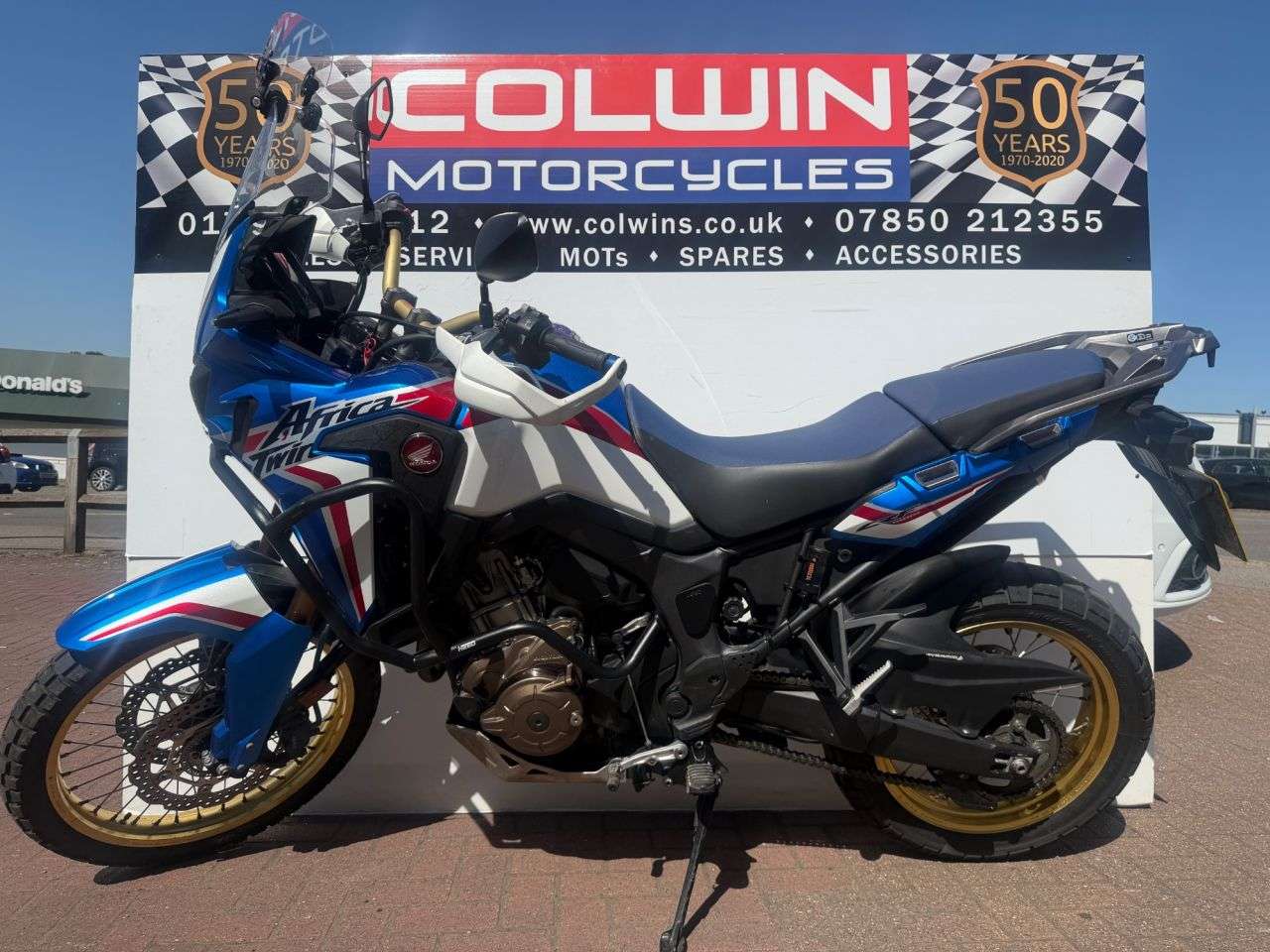 A 2019 HONDA CRF1000L AFRICA TWIN 1000 Adventure Petrol Manual Euro 4 (95 ps) A 2019 HONDA CRF1000L AFRICA TWIN 1000 Adventure Petrol Manual Euro 4 (95 ps)
