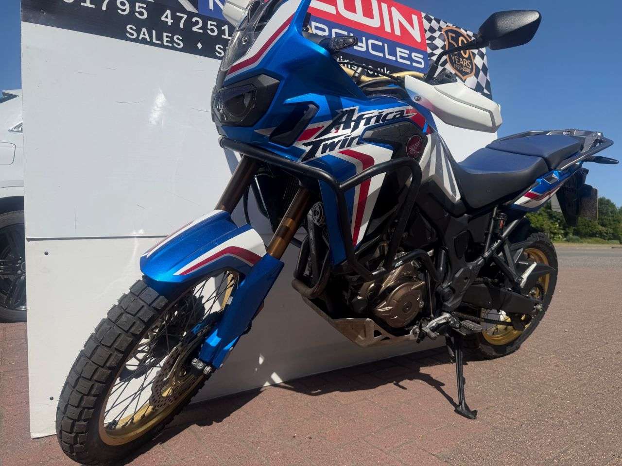 A 2019 HONDA CRF1000L AFRICA TWIN 1000 Adventure Petrol Manual Euro 4 (95 ps) A 2019 HONDA CRF1000L AFRICA TWIN 1000 Adventure Petrol Manual Euro 4 (95 ps)