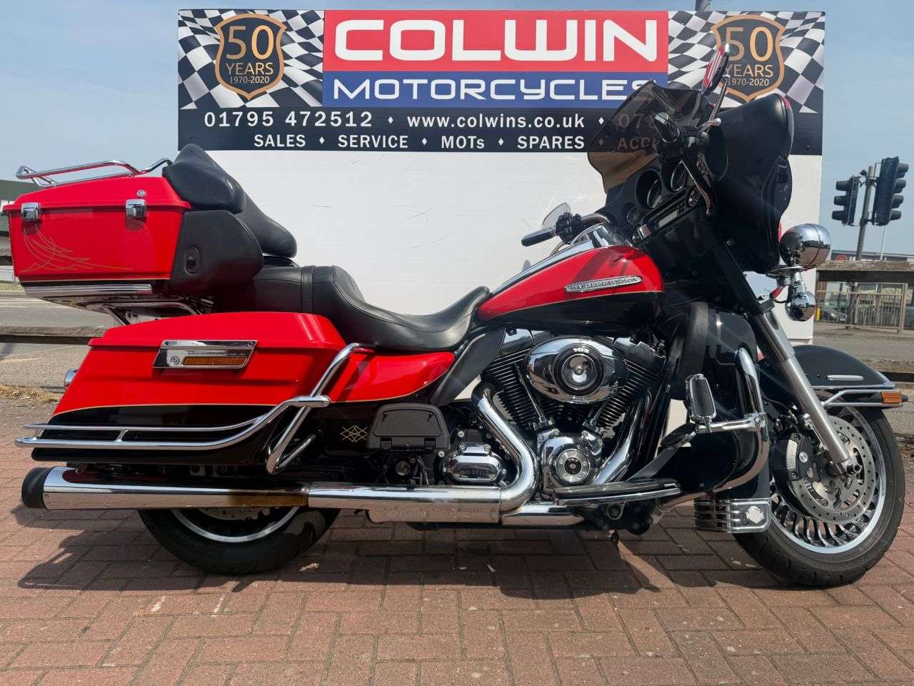A 2011 HARLEY-DAVIDSON TOURING 1690cc A 2011 HARLEY-DAVIDSON TOURING 1690cc