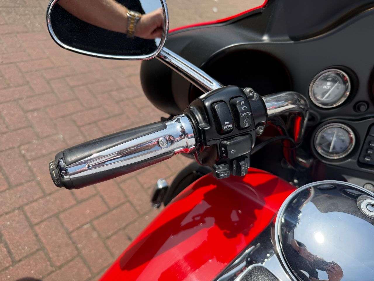 2011 HARLEY-DAVIDSON TOURING 2011 HARLEY-DAVIDSON TOURING