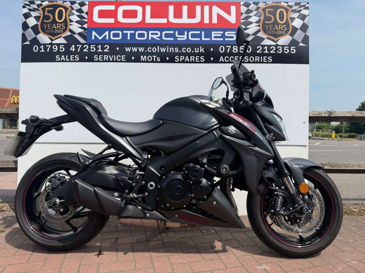 A 2018 SUZUKI GSX-S1000 1000 Naked Petrol Manual Euro 4 (152 ps) A 2018 SUZUKI GSX-S1000 1000 Naked Petrol Manual Euro 4 (152 ps)