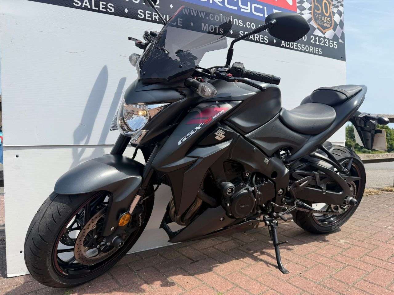 A 2018 SUZUKI GSX-S1000 1000 Naked Petrol Manual Euro 4 (152 ps) A 2018 SUZUKI GSX-S1000 1000 Naked Petrol Manual Euro 4 (152 ps)
