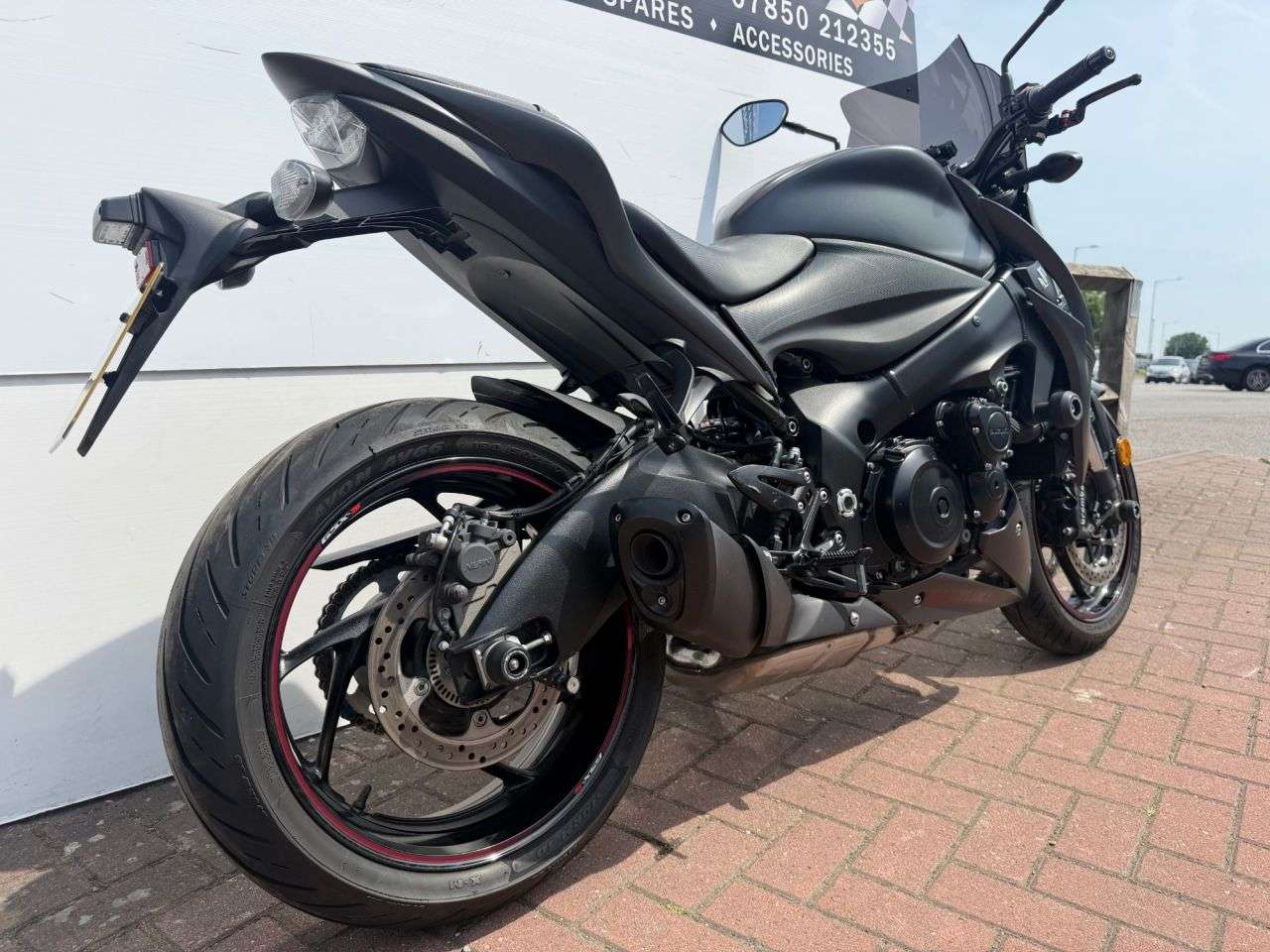 2018 SUZUKI GSX-S1000 2018 SUZUKI GSX-S1000