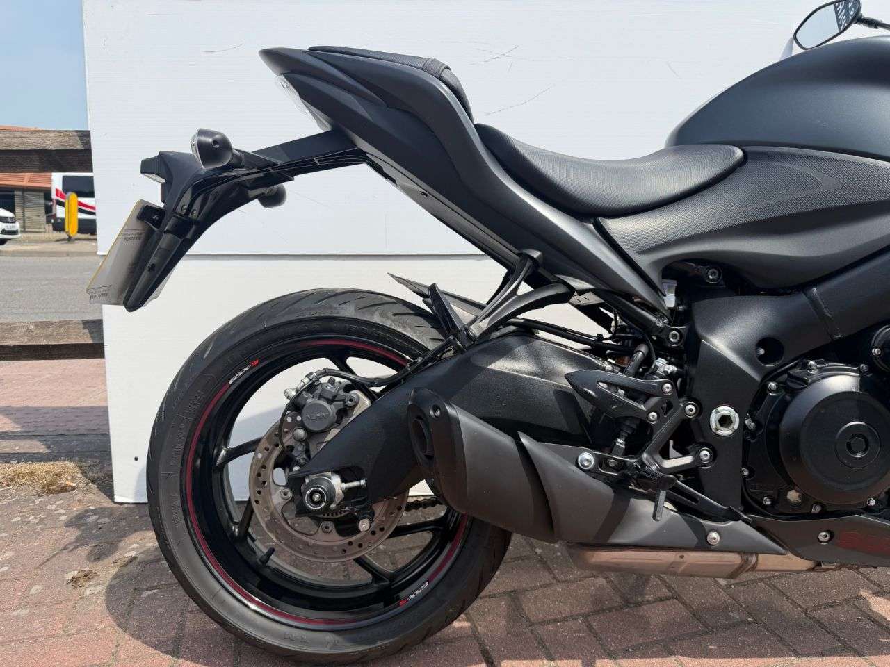 2018 SUZUKI GSX-S1000 2018 SUZUKI GSX-S1000