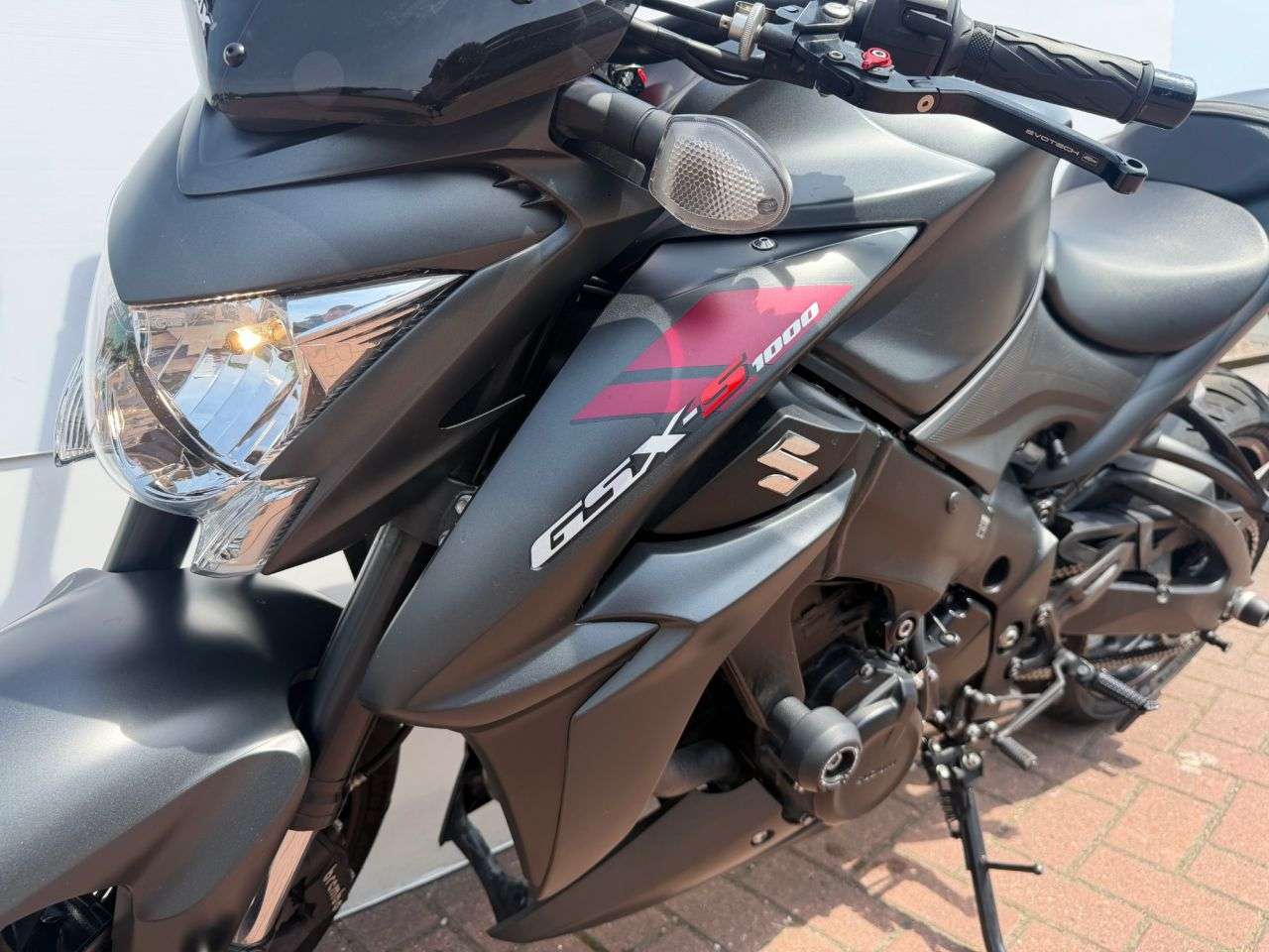 2018 SUZUKI GSX-S1000 2018 SUZUKI GSX-S1000