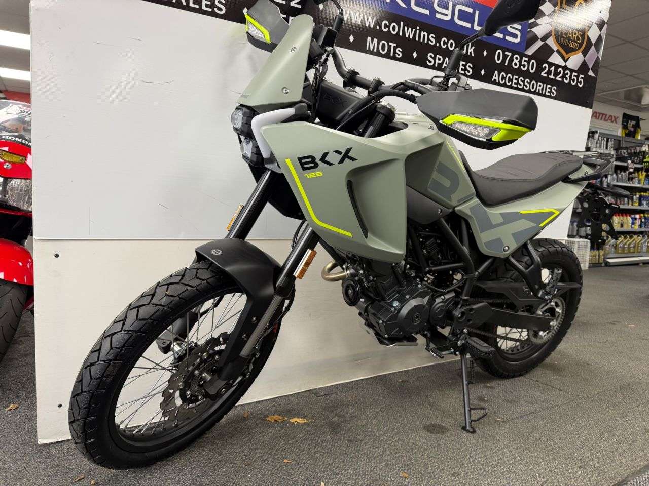 A 2026 BENELLI BKX 125 125cc A 2026 BENELLI BKX 125 125cc