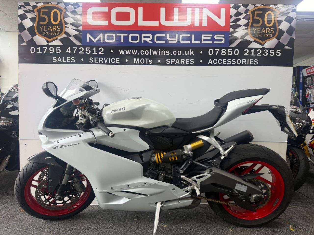 A 2017 DUCATI 959 PANIGALE 959 Super Sports Petrol Manual Euro 4 (149 ps) A 2017 DUCATI 959 PANIGALE 959 Super Sports Petrol Manual Euro 4 (149 ps)
