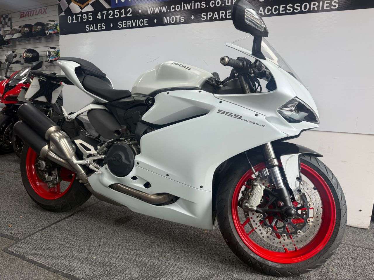 A 2017 DUCATI 959 PANIGALE 959 Super Sports Petrol Manual Euro 4 (149 ps) A 2017 DUCATI 959 PANIGALE 959 Super Sports Petrol Manual Euro 4 (149 ps)