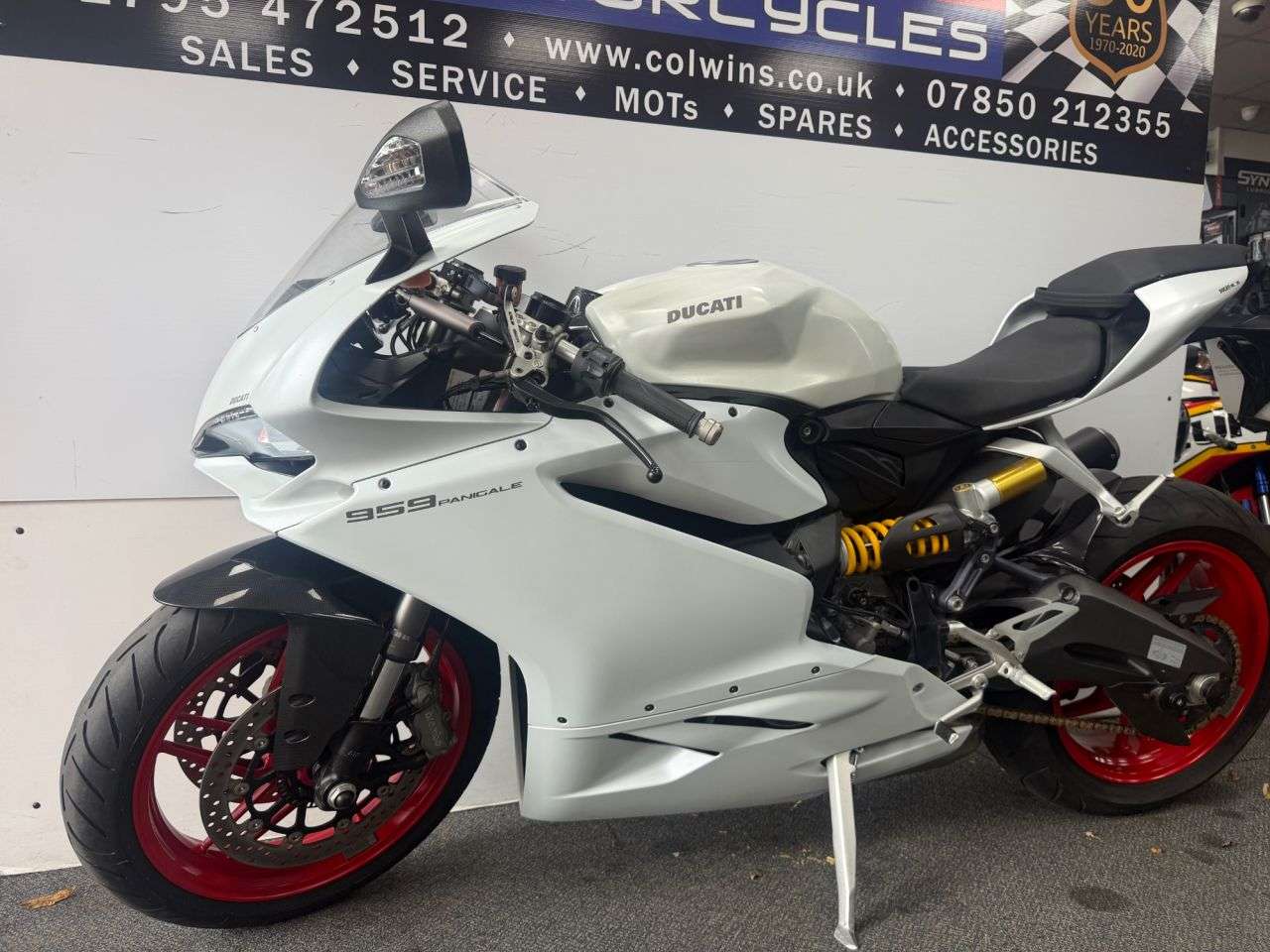A 2017 DUCATI 959 PANIGALE 959 Super Sports Petrol Manual Euro 4 (149 ps) A 2017 DUCATI 959 PANIGALE 959 Super Sports Petrol Manual Euro 4 (149 ps)