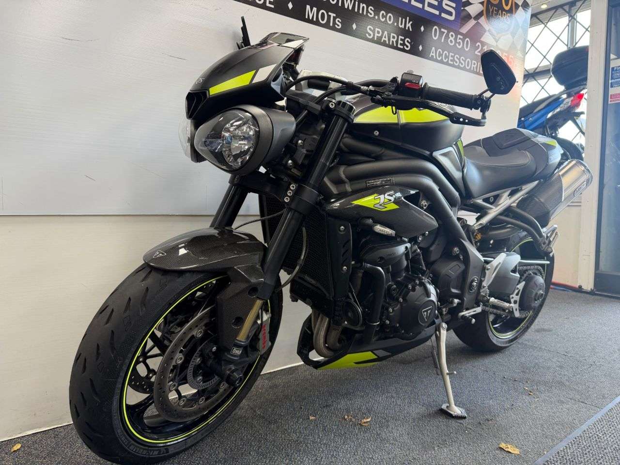 A 2020 TRIUMPH SPEED TRIPLE 1050 1050 RS Naked Petrol Manual Euro 4 (150 ps) A 2020 TRIUMPH SPEED TRIPLE 1050 1050 RS Naked Petrol Manual Euro 4 (150 ps)
