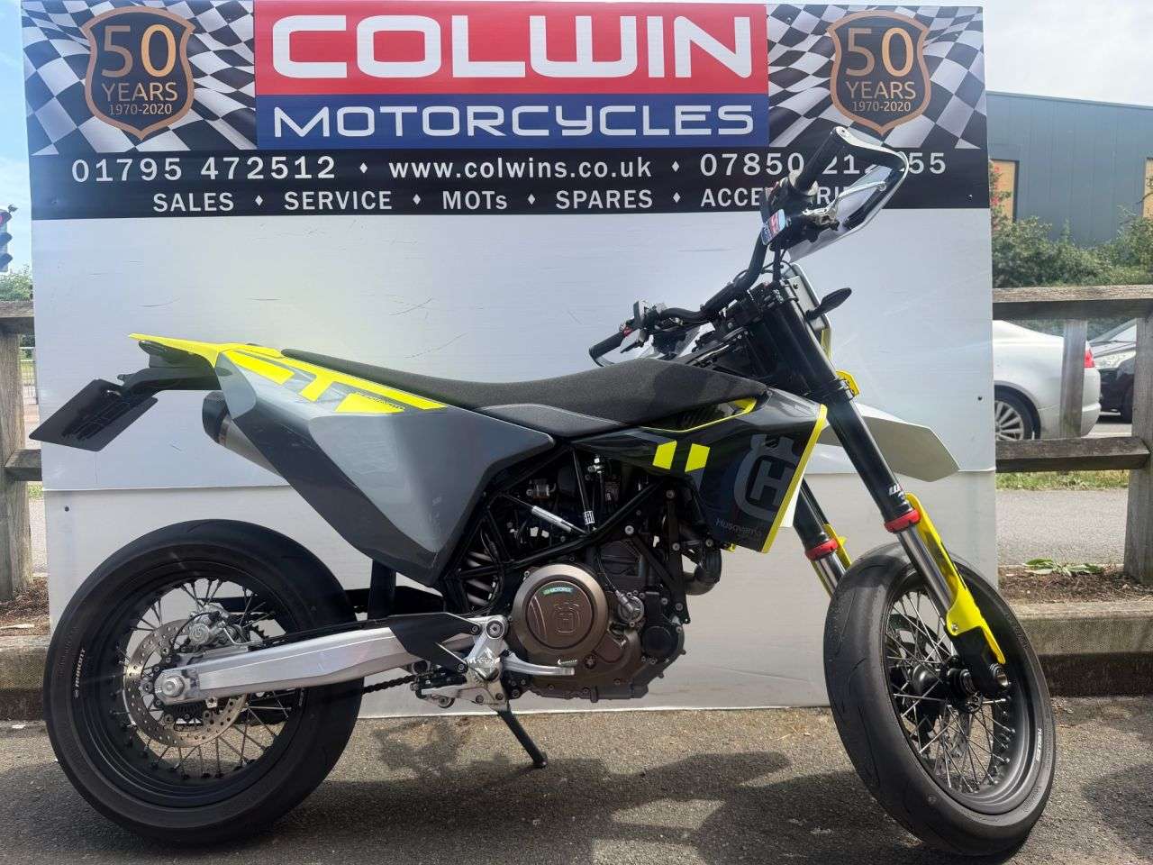 A 2024 HUSQVARNA 701 SUPERMOTO 701 Super Moto Petrol Manual Euro 5 (75 ps) A 2024 HUSQVARNA 701 SUPERMOTO 701 Super Moto Petrol Manual Euro 5 (75 ps)