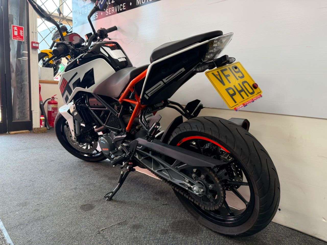 2019 KTM 125 DUKE 2019 KTM 125 DUKE