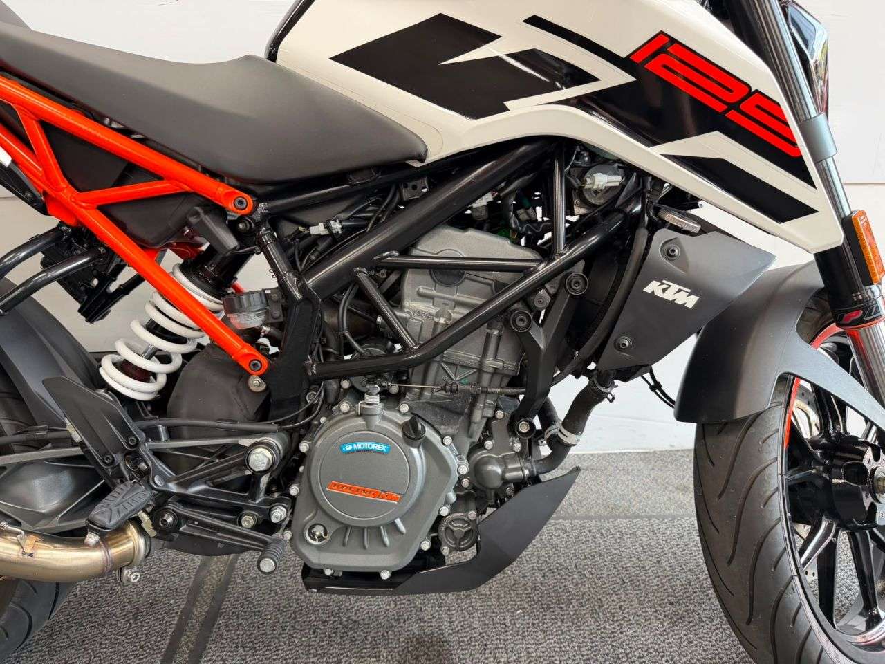 2019 KTM 125 DUKE 2019 KTM 125 DUKE