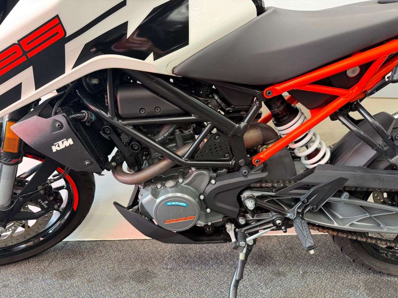 2019 KTM 125 DUKE 2019 KTM 125 DUKE