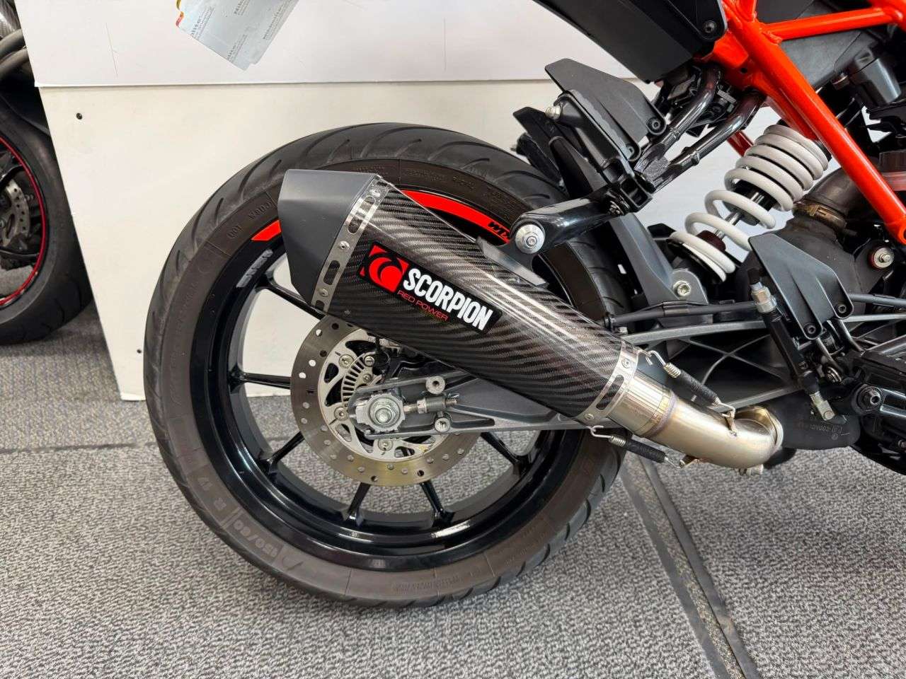 2019 KTM 125 DUKE 2019 KTM 125 DUKE