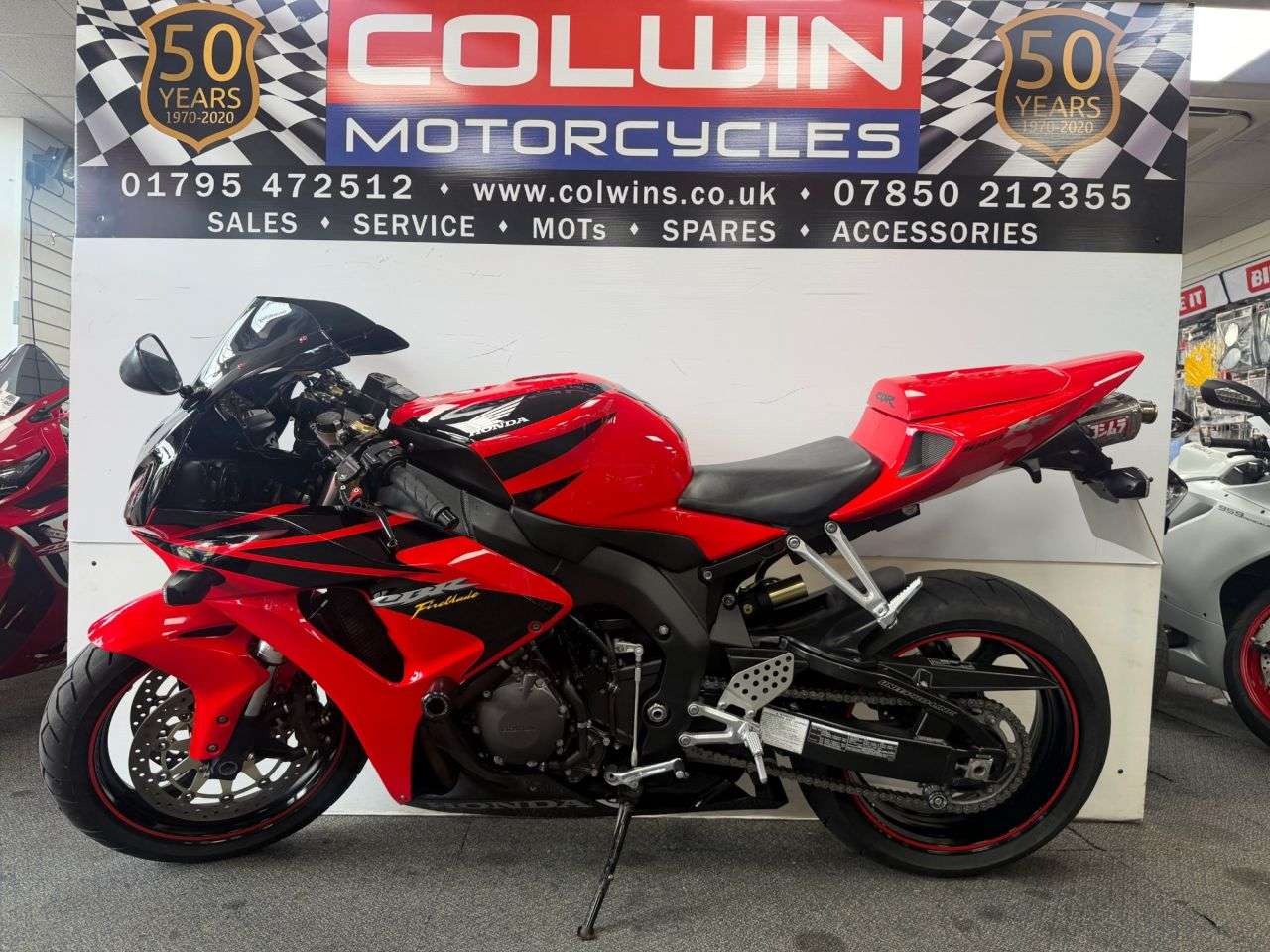A 2006 HONDA CBR1000RR FIREBLADE 998cc A 2006 HONDA CBR1000RR FIREBLADE 998cc
