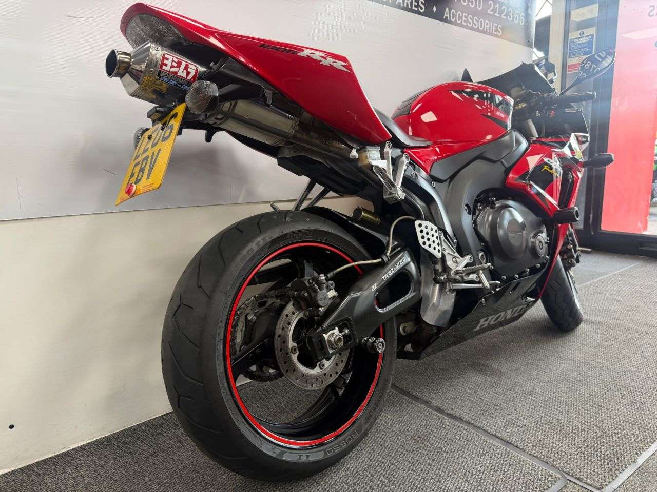 2006 HONDA CBR1000RR FIREBLADE 2006 HONDA CBR1000RR FIREBLADE