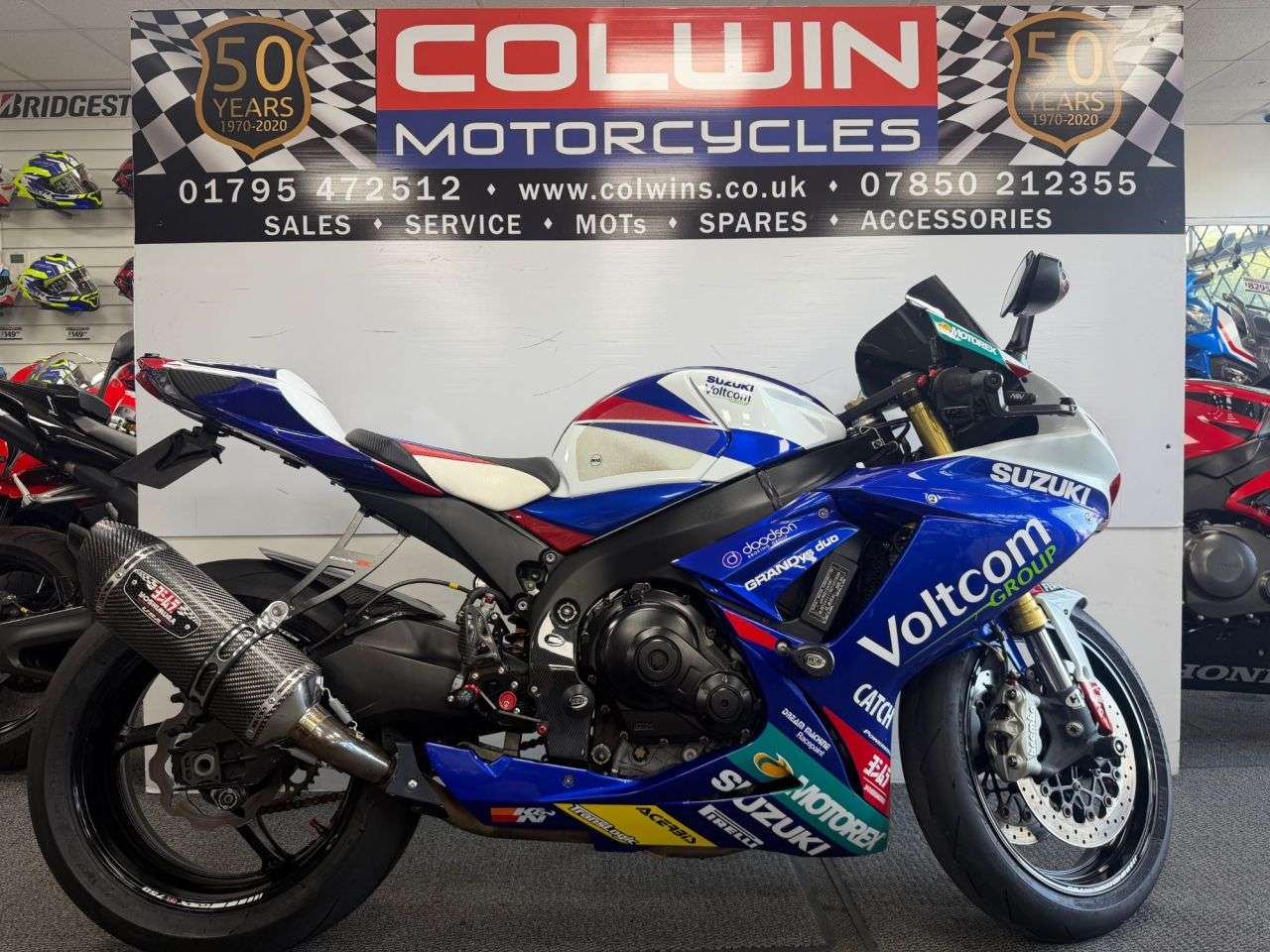 A 2014 SUZUKI GSX-R750 750 Super Sports Petrol Manual (152 ps) A 2014 SUZUKI GSX-R750 750 Super Sports Petrol Manual (152 ps)