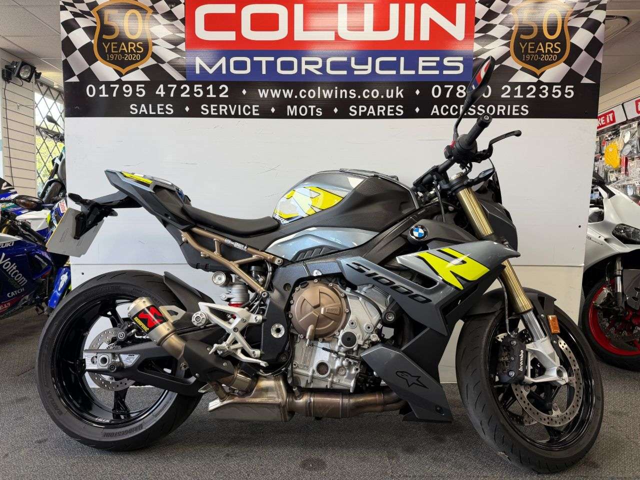 A 2023 BMW S 1000 R 1000 Sport Naked Petrol Manual Euro 5 (164 ps) A 2023 BMW S 1000 R 1000 Sport Naked Petrol Manual Euro 5 (164 ps)