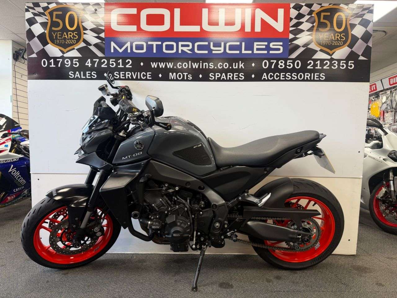 A 2021 YAMAHA MT-09 900 Hyper-naked Petrol Manual Euro 5 (119 ps) A 2021 YAMAHA MT-09 900 Hyper-naked Petrol Manual Euro 5 (119 ps)