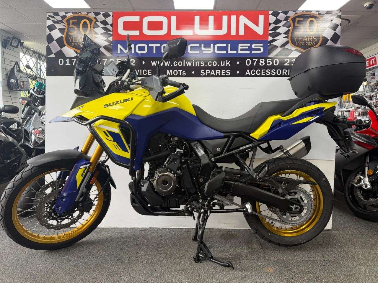 A 2023 SUZUKI V-STROM 800 800 DE Adventure Petrol Manual Euro 5 (84 ps) A 2023 SUZUKI V-STROM 800 800 DE Adventure Petrol Manual Euro 5 (84 ps)