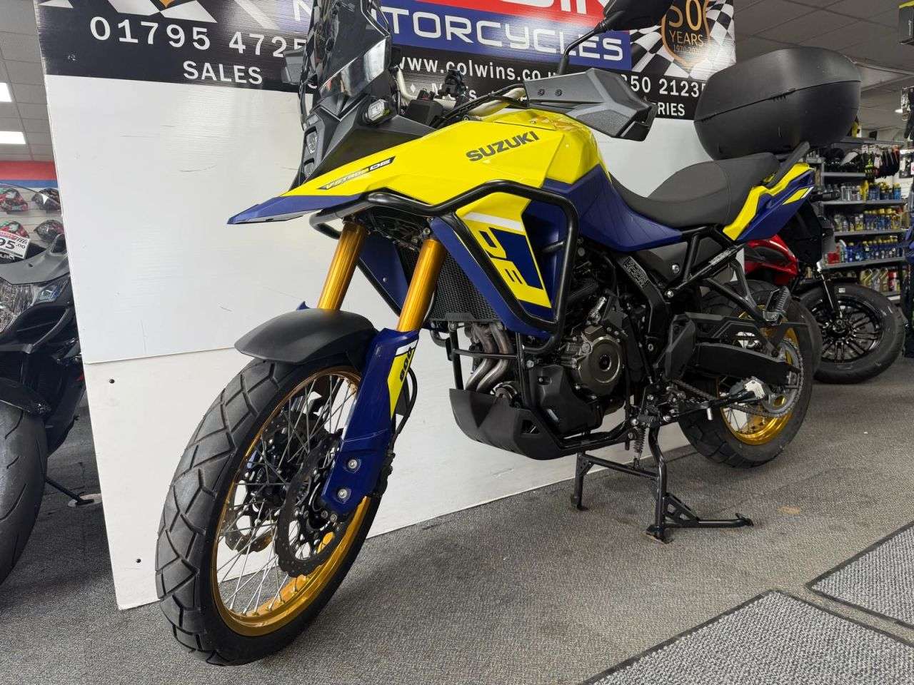 A 2023 SUZUKI V-STROM 800 800 DE Adventure Petrol Manual Euro 5 (84 ps) A 2023 SUZUKI V-STROM 800 800 DE Adventure Petrol Manual Euro 5 (84 ps)