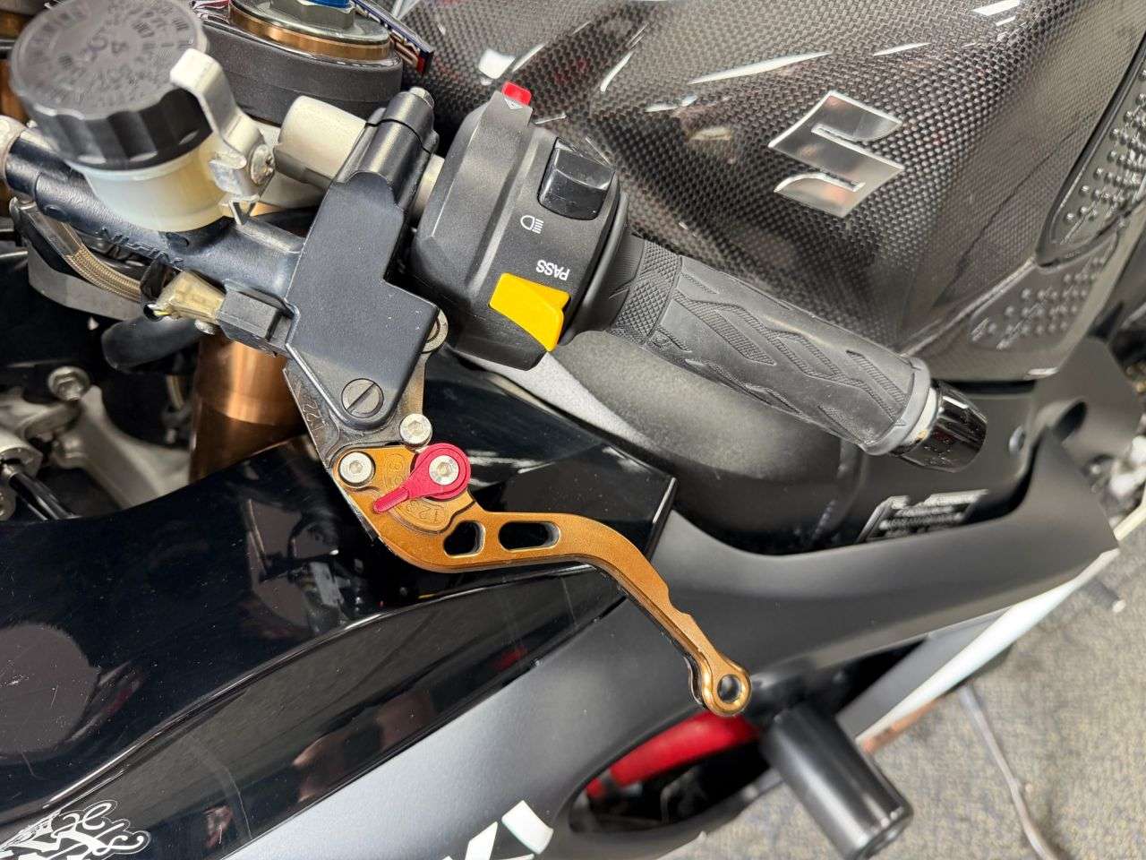 2007 SUZUKI GSX-R1000 2007 SUZUKI GSX-R1000