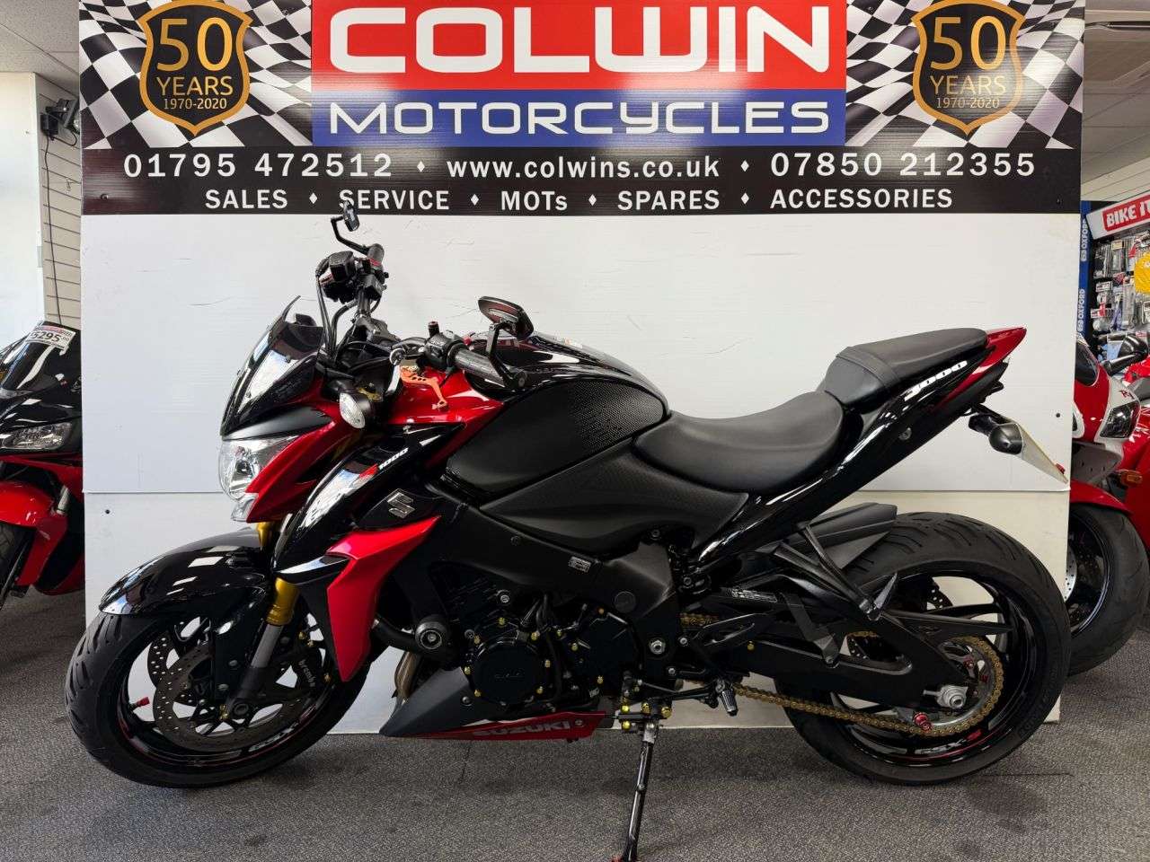 A 2017 SUZUKI GSX-S1000 1000 ABS Naked Petrol Manual Euro 4 (152 ps) A 2017 SUZUKI GSX-S1000 1000 ABS Naked Petrol Manual Euro 4 (152 ps)