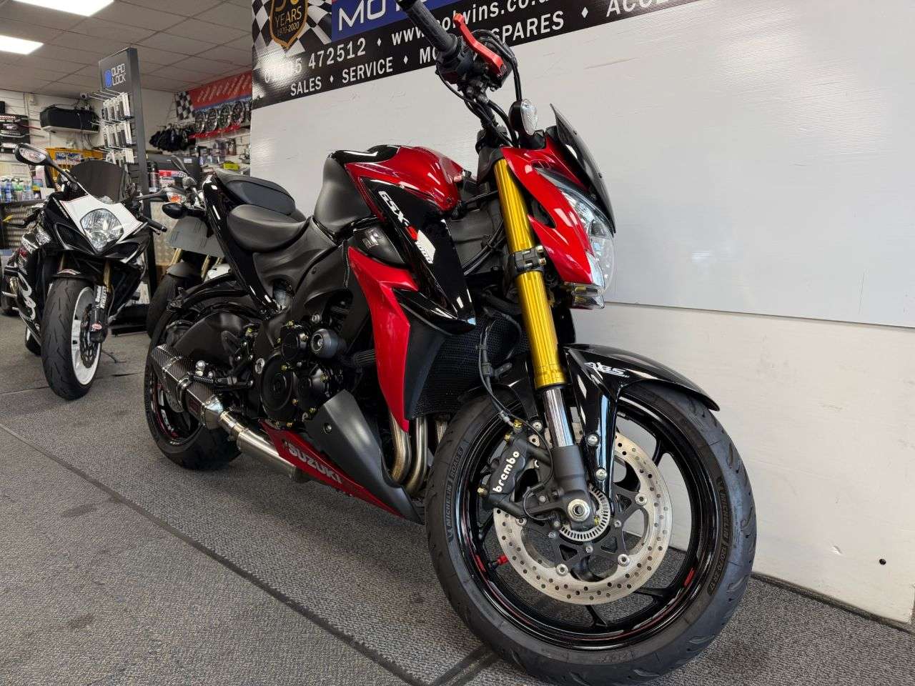 A 2017 SUZUKI GSX-S1000 1000 ABS Naked Petrol Manual Euro 4 (152 ps) A 2017 SUZUKI GSX-S1000 1000 ABS Naked Petrol Manual Euro 4 (152 ps)