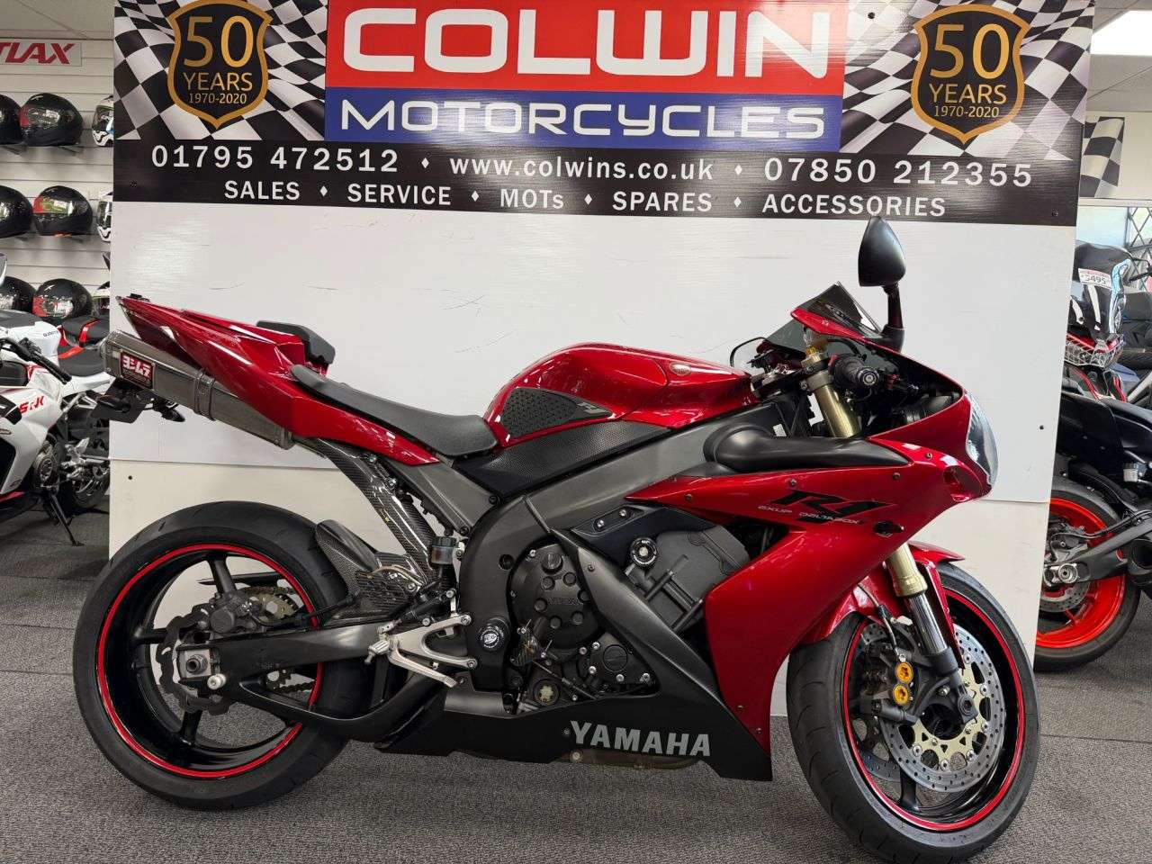 A 2004 YAMAHA R1 1000 Super Sports Petrol Manual A 2004 YAMAHA R1 1000 Super Sports Petrol Manual