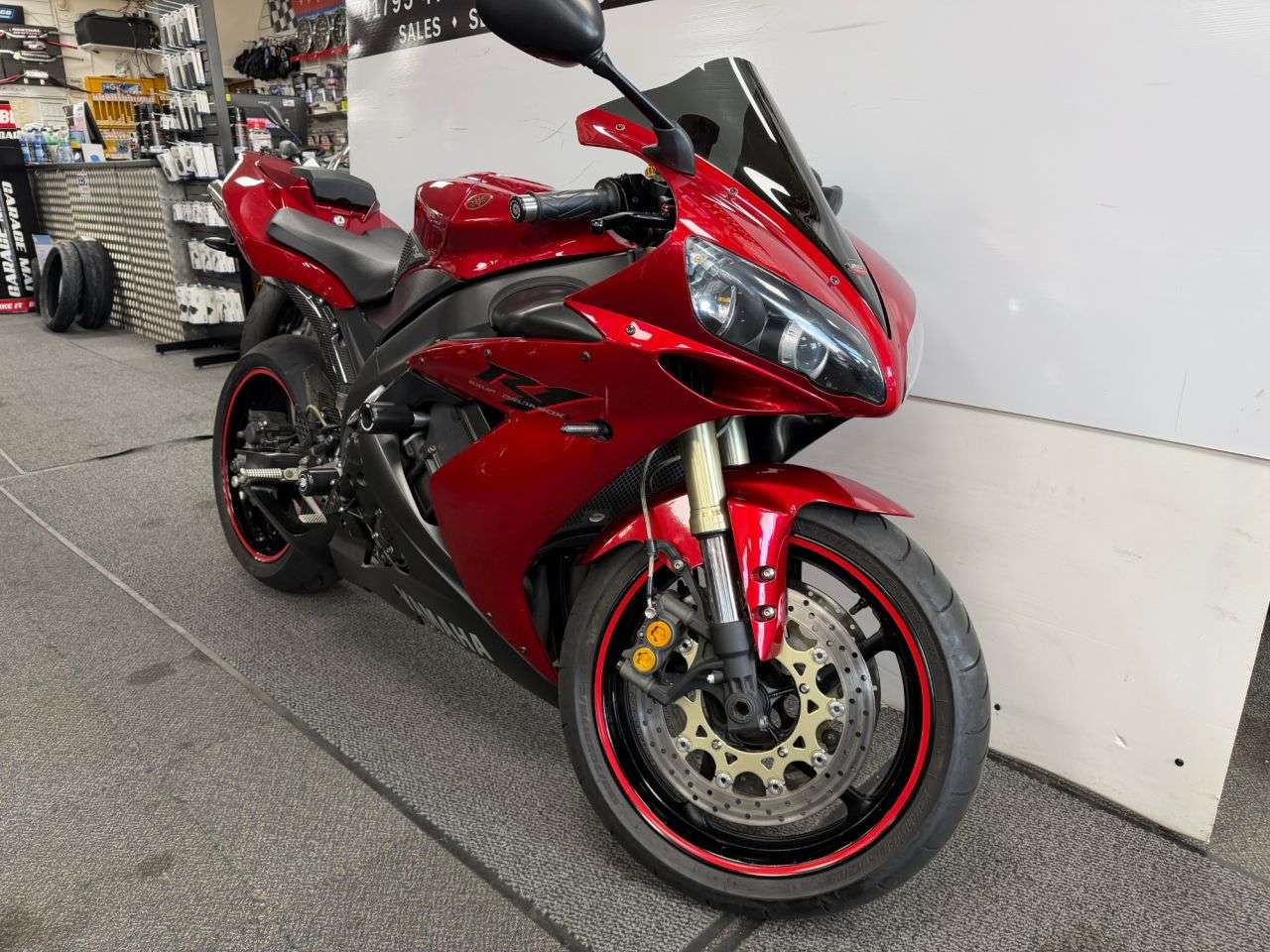 A 2004 YAMAHA R1 1000 Super Sports Petrol Manual A 2004 YAMAHA R1 1000 Super Sports Petrol Manual