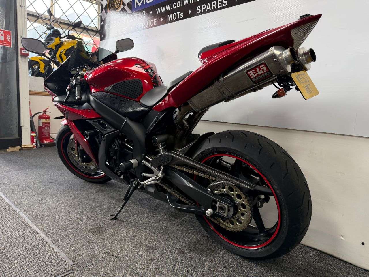 2004 YAMAHA R1 2004 YAMAHA R1