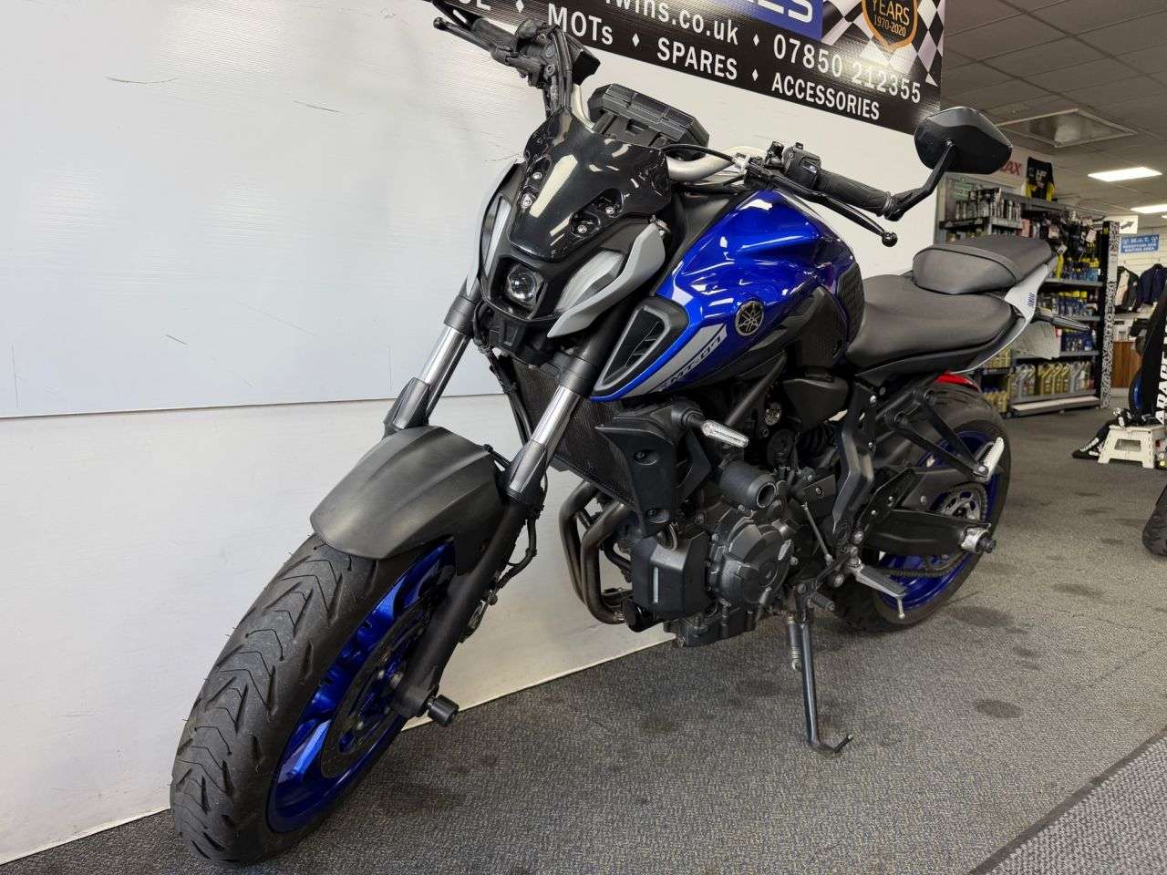 A 2021 YAMAHA MT-07 700 ABS Hyper-naked Petrol Manual Euro 5 (73 ps) A 2021 YAMAHA MT-07 700 ABS Hyper-naked Petrol Manual Euro 5 (73 ps)
