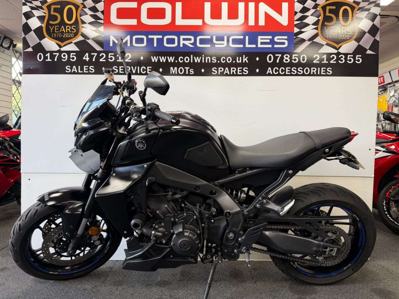 A 2021 YAMAHA MT-09 900 Hyper-naked Petrol Manual Euro 5 (119 ps) A 2021 YAMAHA MT-09 900 Hyper-naked Petrol Manual Euro 5 (119 ps)